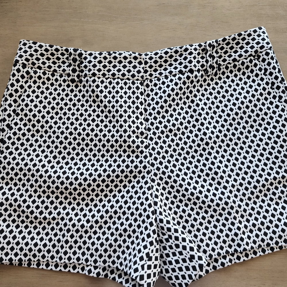 Worthington Modern fit dress shorts Size 4P